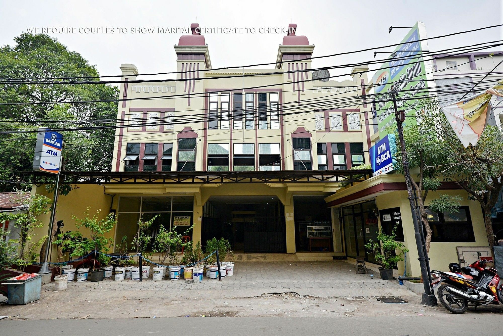 Zen Rooms Kuningan Syariah Jacarta Exterior foto